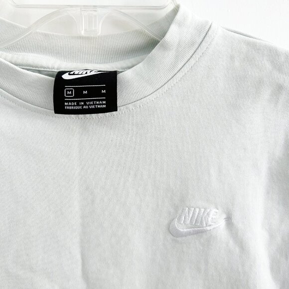 🍃 EUC🍃 Nike Sportswear Jersey Mint Green Crop Top T-Shirt - Picture 5 of 6